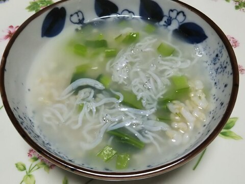 玄米ご飯で♪しらすと小松菜粥☆